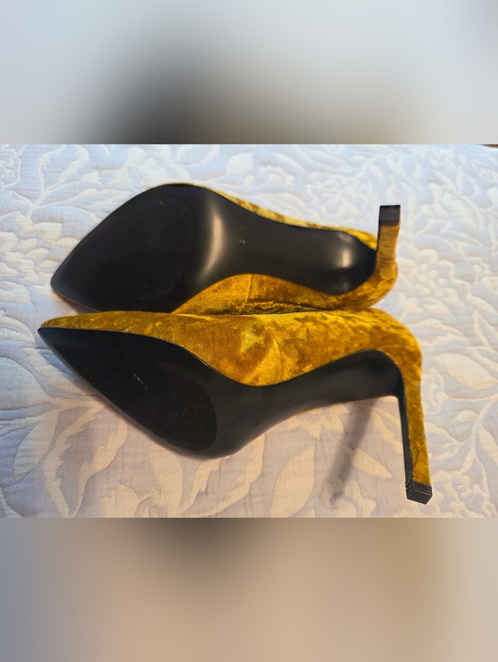 Nine West Tatiana Crushed Velvet Chartreuse Heels - Picture 7 of 8